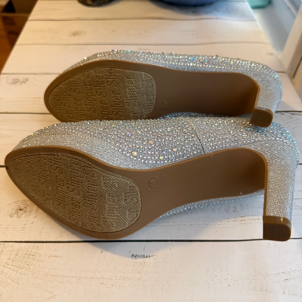 Silver Slipper | Glittering Bejeweled 4" Silver Heels - Picture 6 of 7